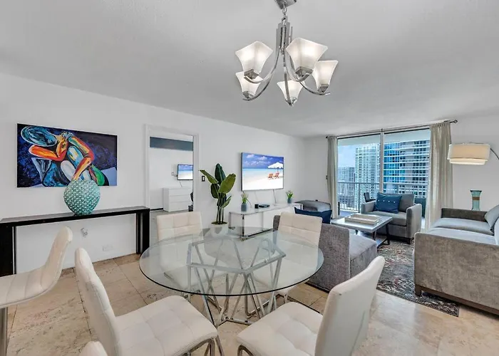 Iconic 1Br Highrise Condo Brickell-Freeparking