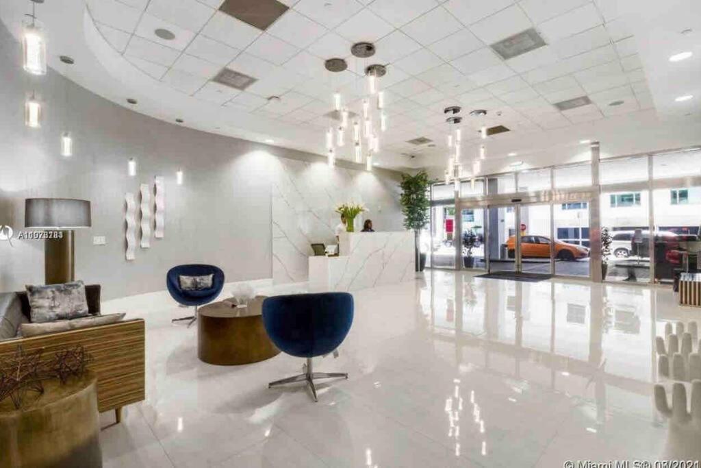 Apartment Iconic 1br Highrise Brickell-freeparking Miami